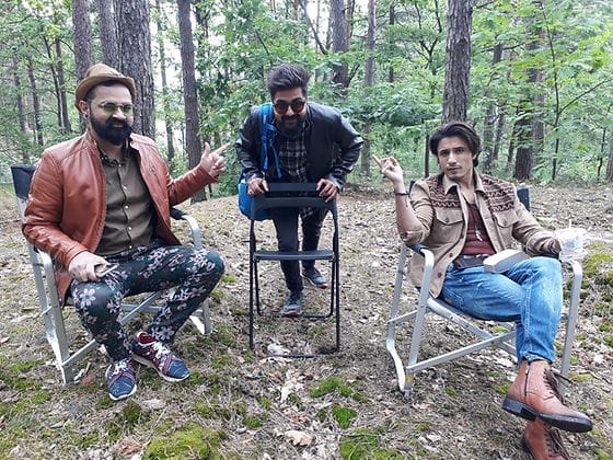 Behind the scenes 29